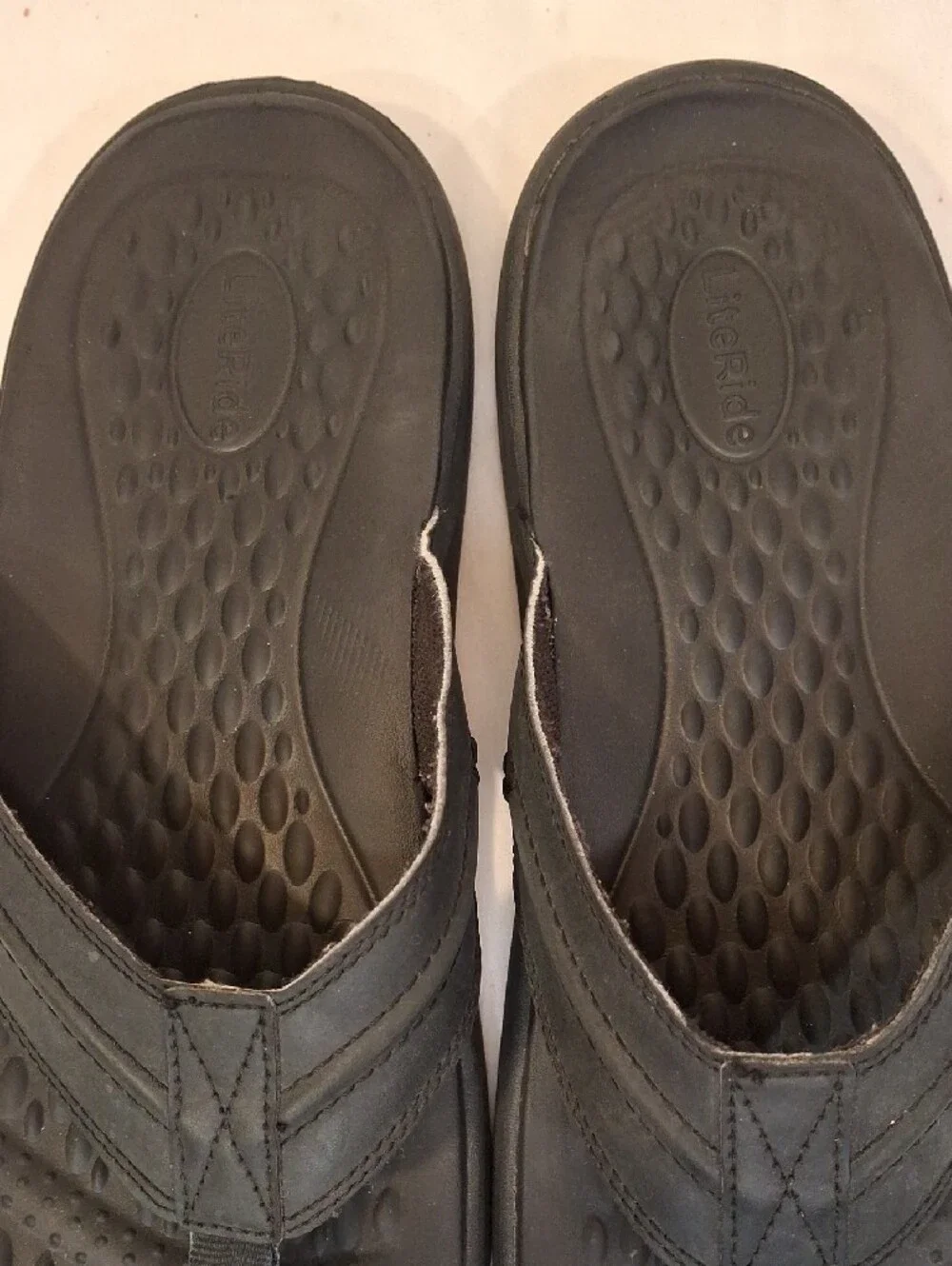 Crocs Mens Yukon Vista II Thong Flip Flop Sandals. Cushioned Footbed